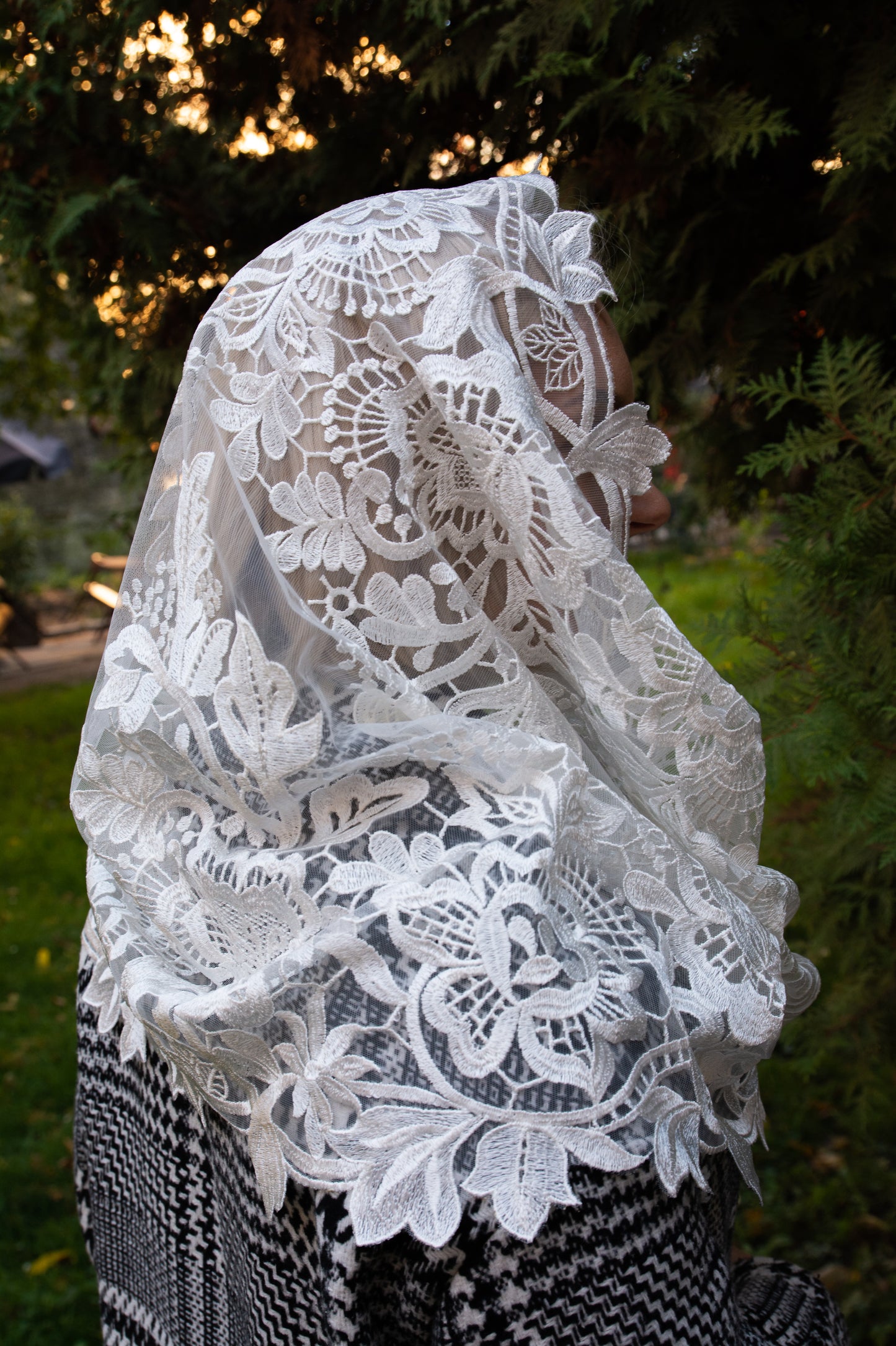 NEW!! Floral Infinity Mantilla - MariaVeils