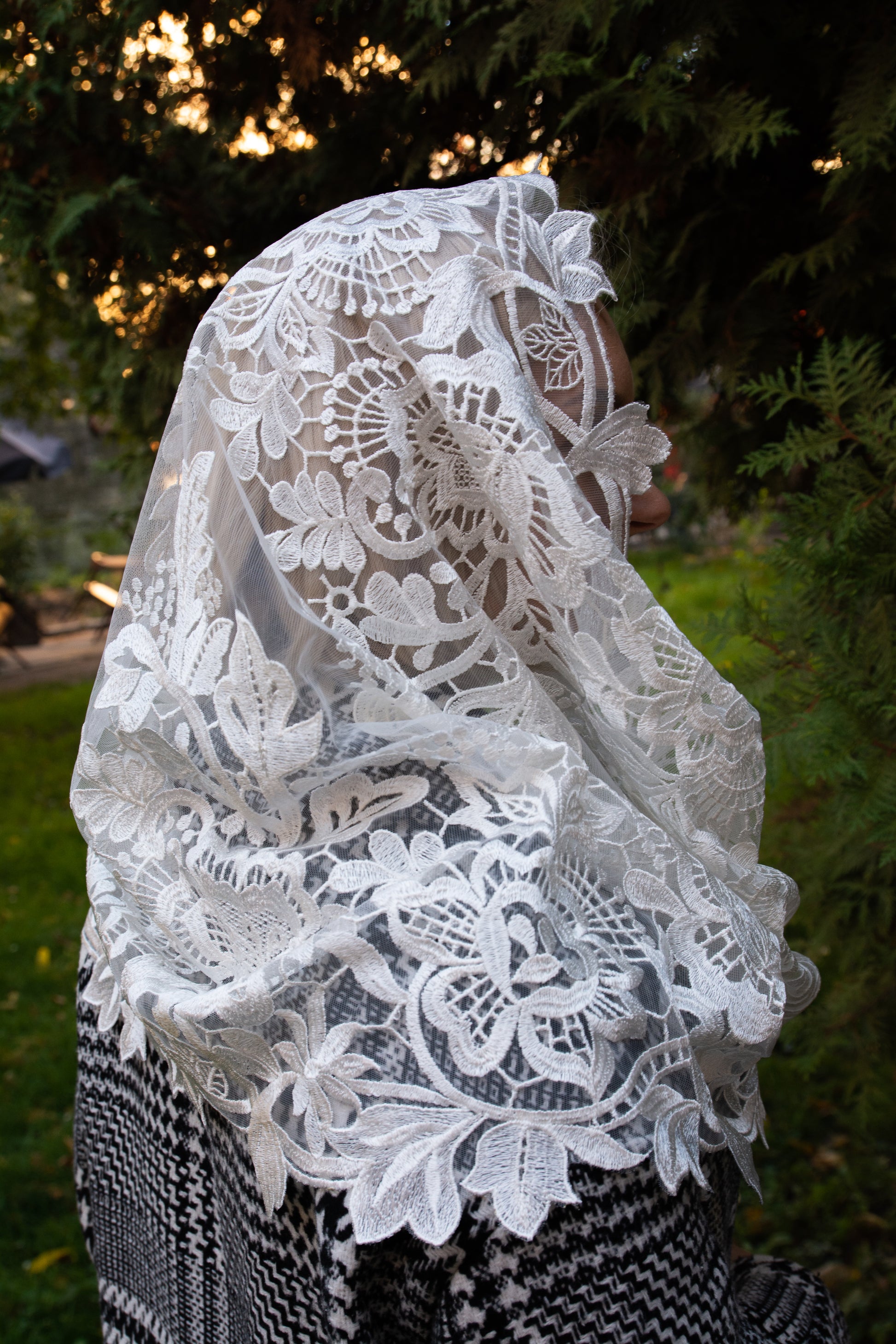 NEW!! Floral Infinity Mantilla - MariaVeils