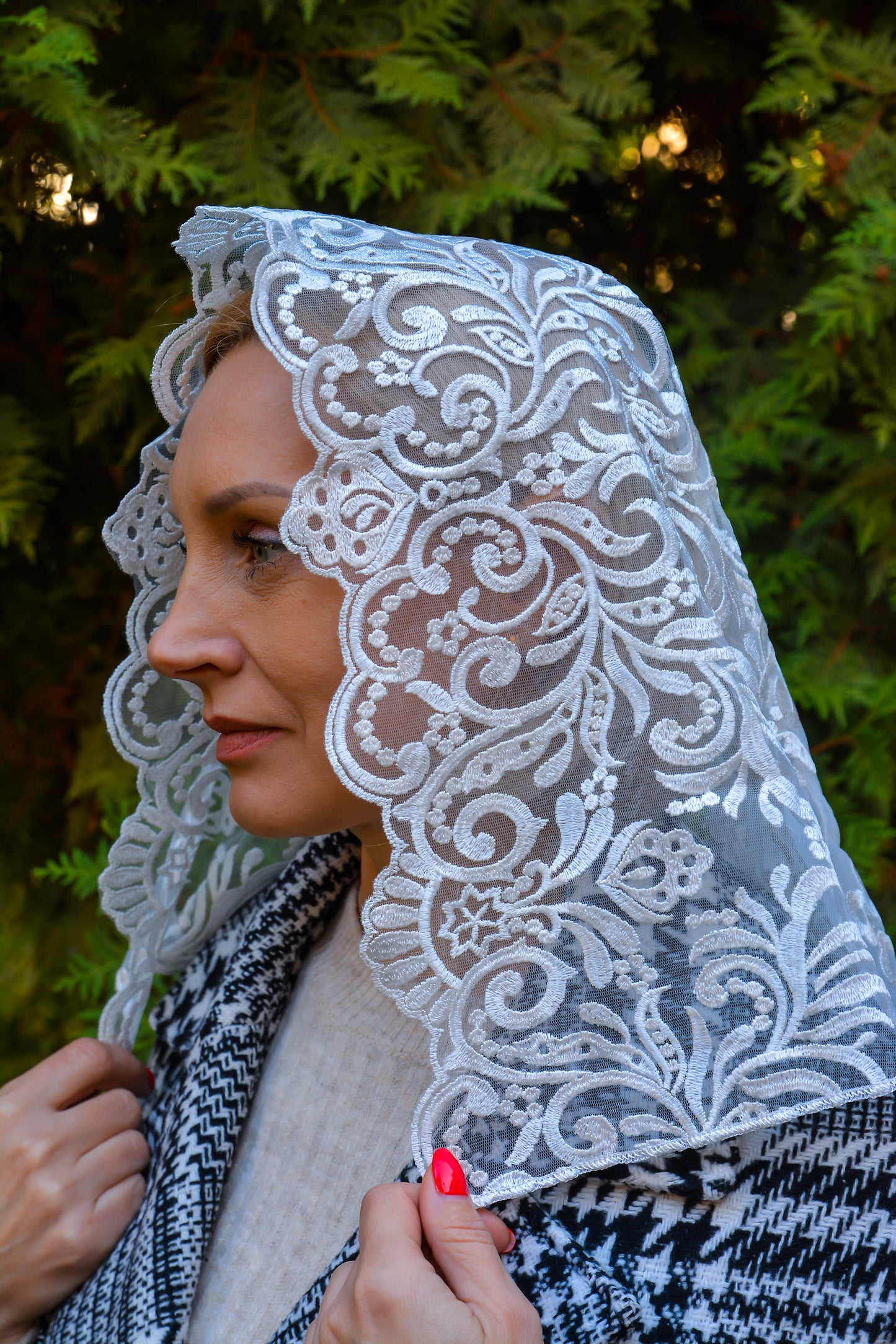 NEW!! Ivory Floral Veil - MariaVeils