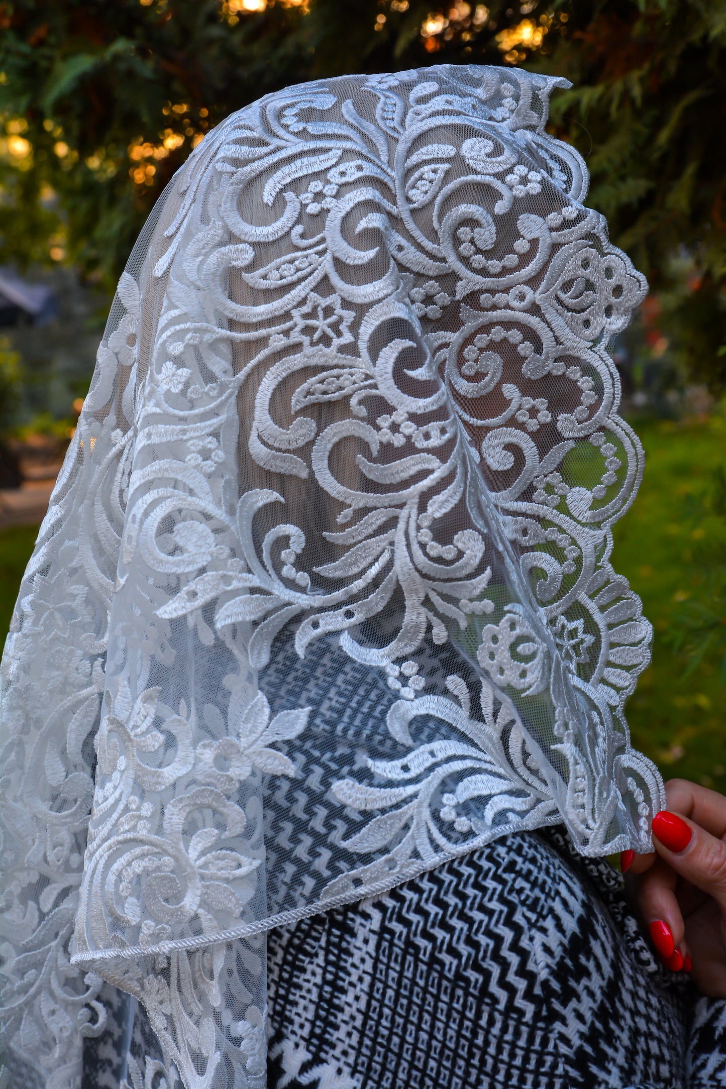 NEW!! Ivory Floral Veil - MariaVeils