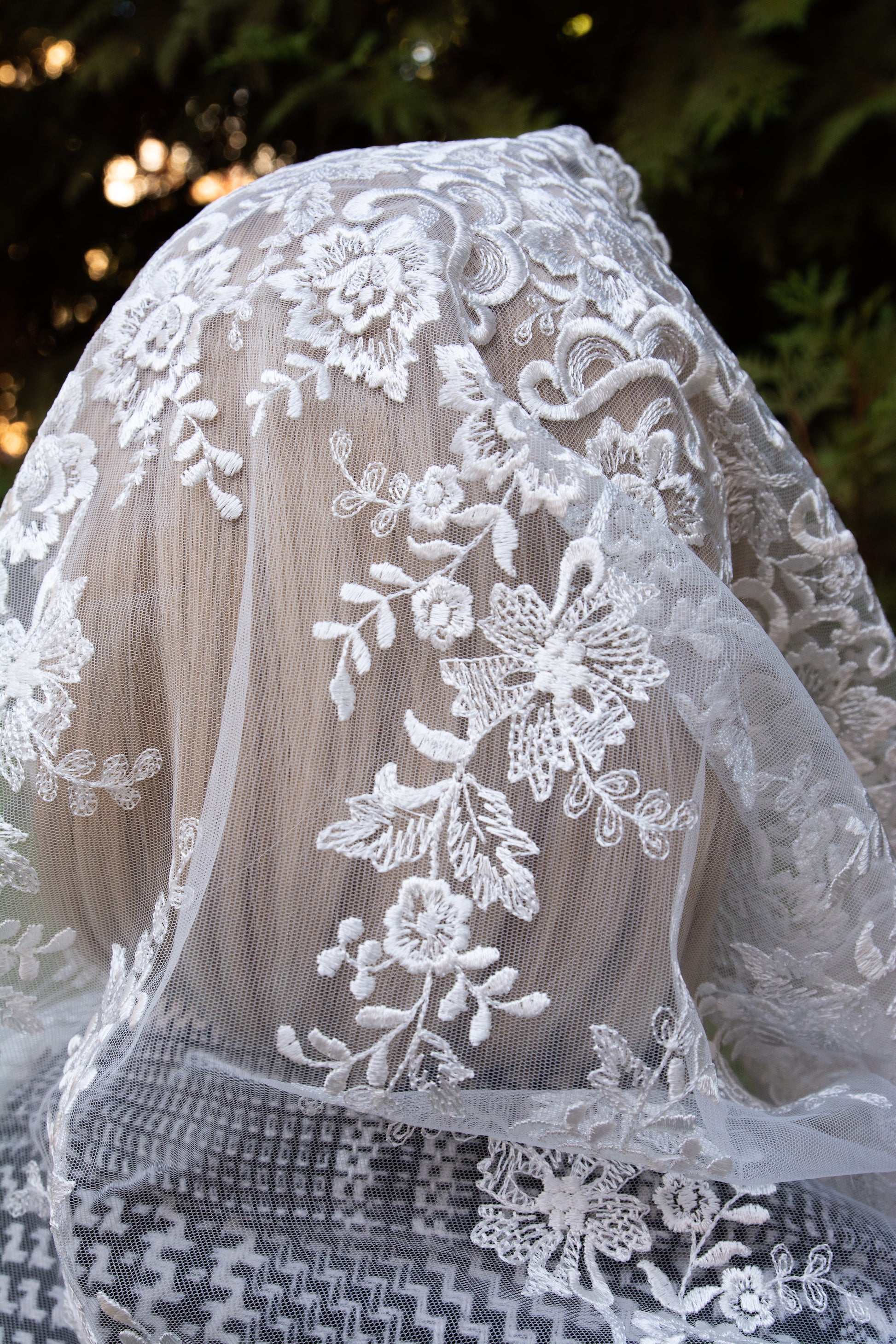 NEW!! Infinity Ivory Mantilla - MariaVeils