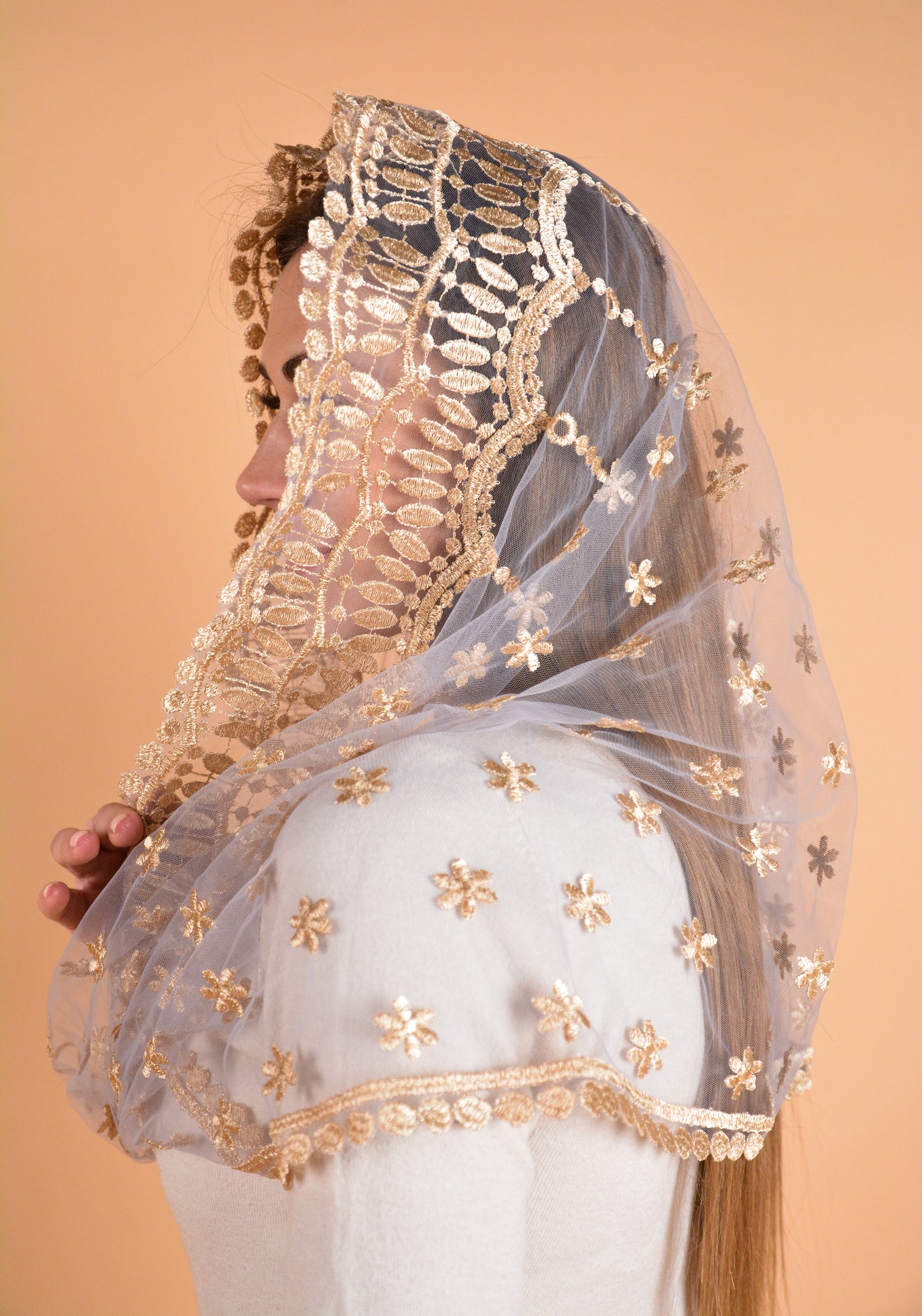 Gold Infinity Lace - MariaVeils