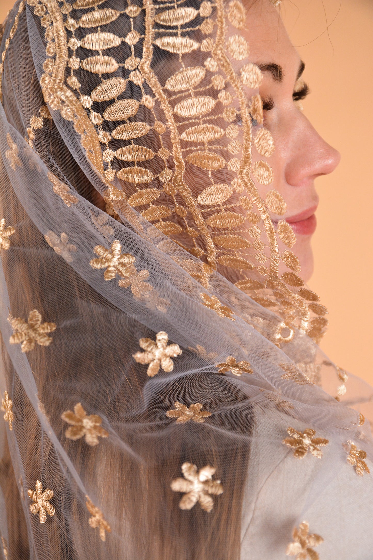 Gold Infinity Lace - MariaVeils