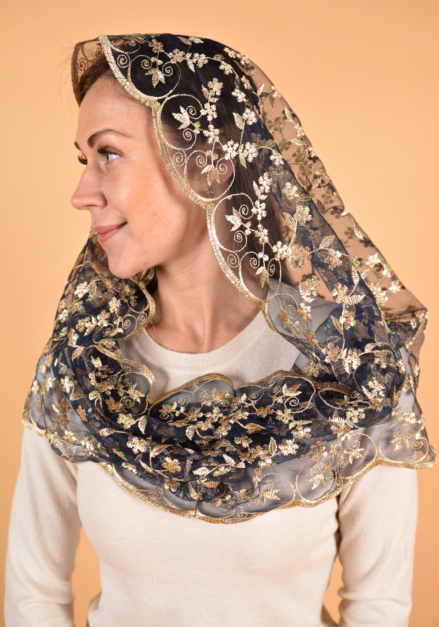 NEW!! Floral Infinity Veil - MariaVeils