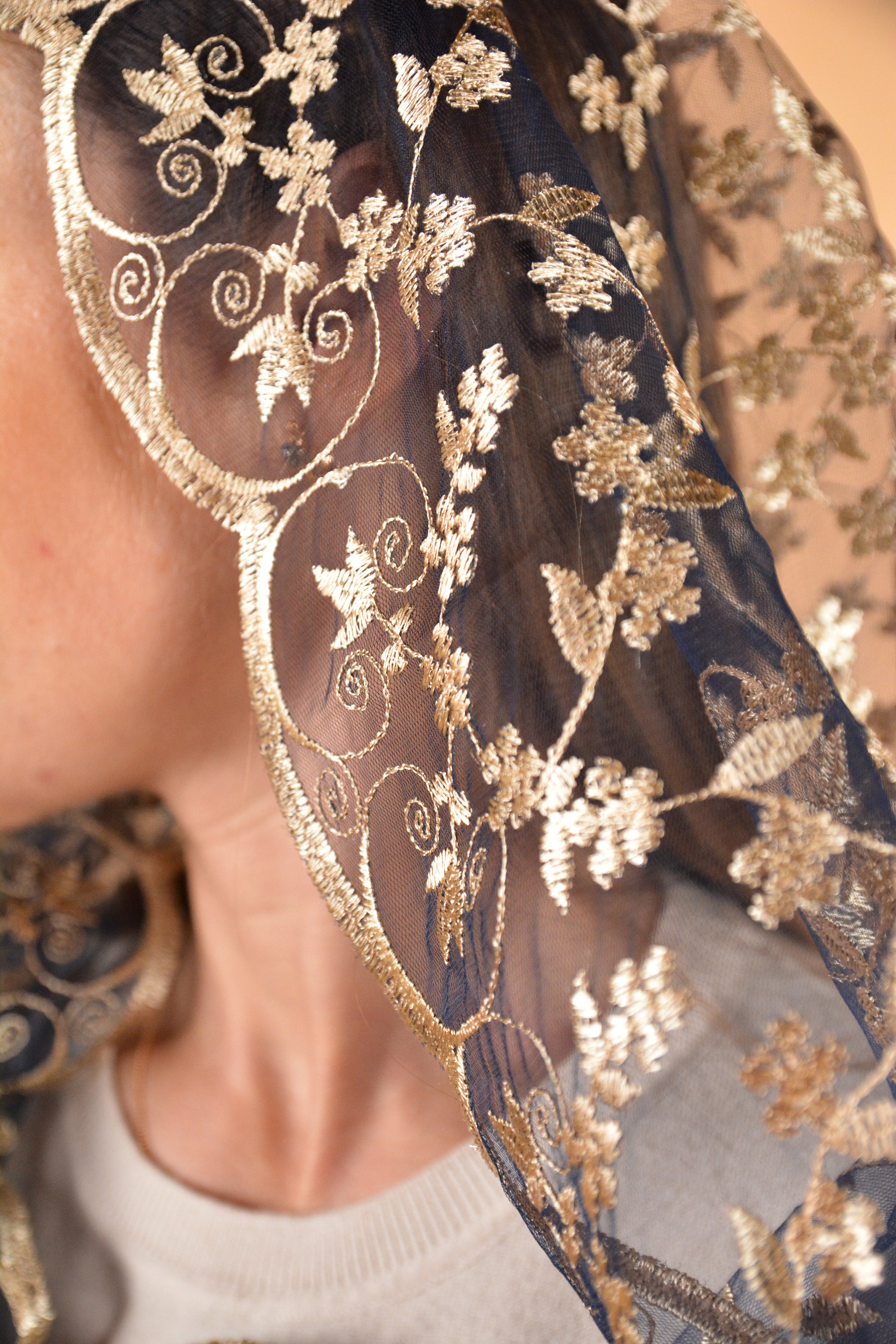 NEW!! Floral Infinity Veil - MariaVeils