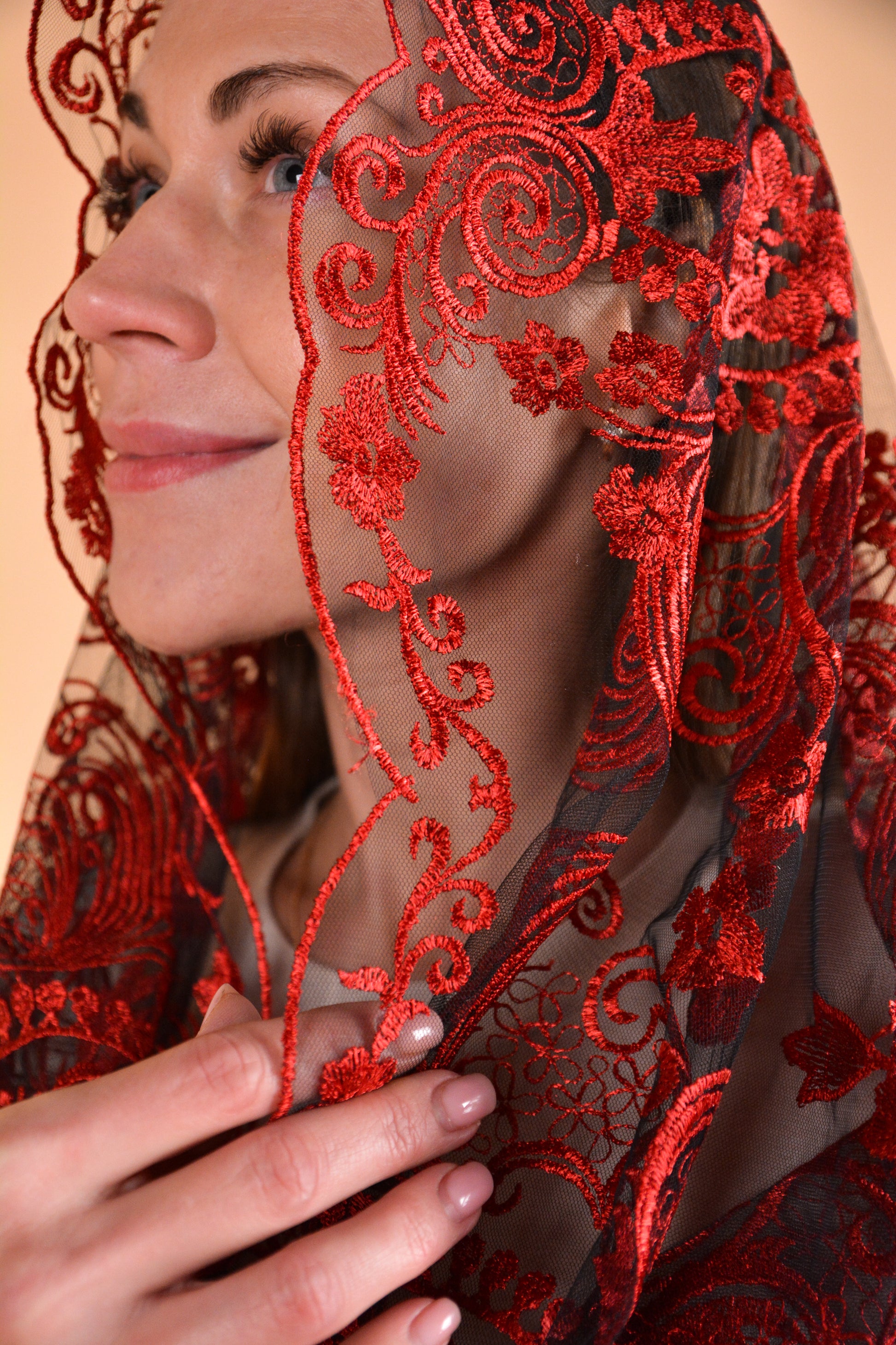 NEW! Red Infinity Veil - MariaVeils