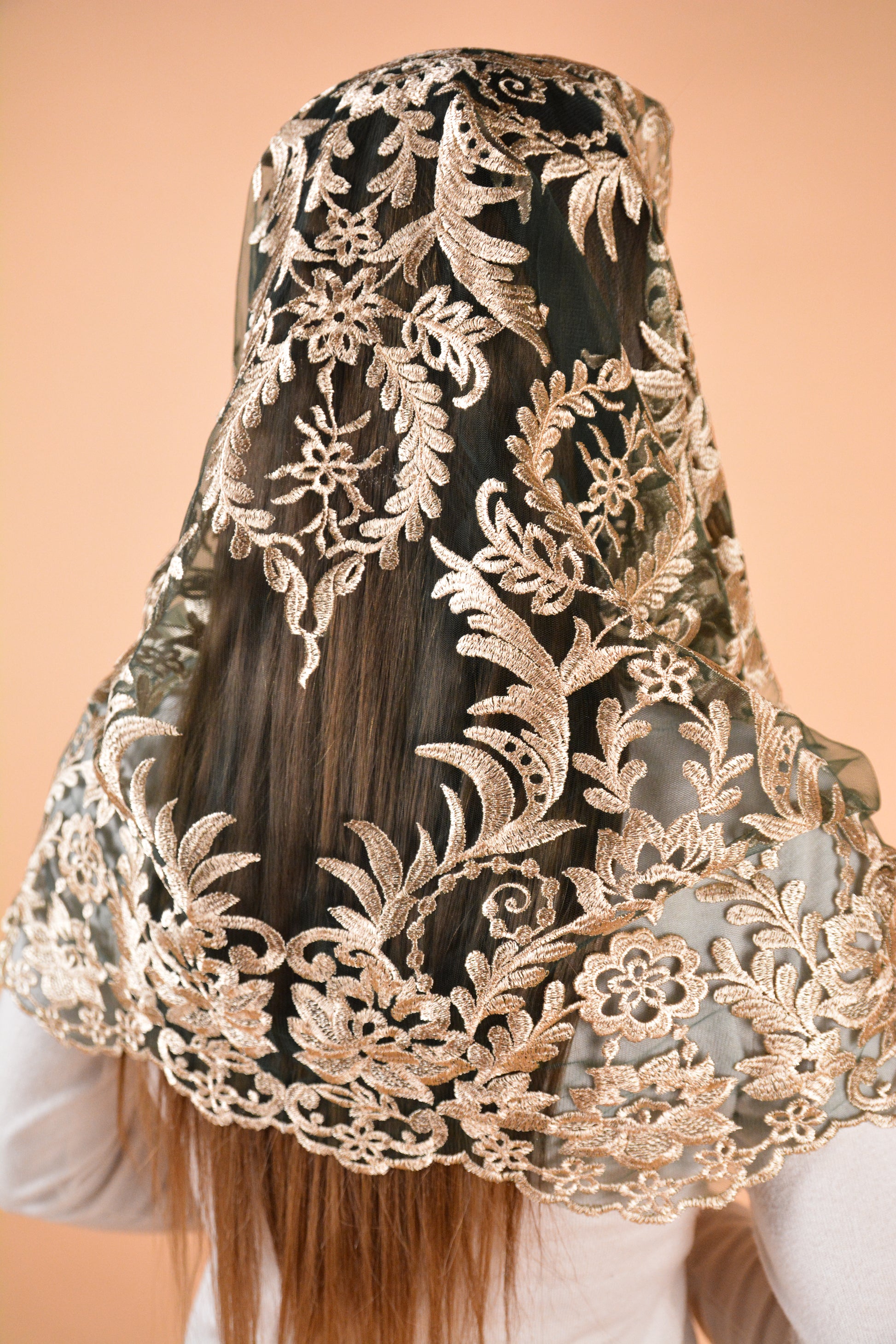 GOLD & GREEN MANTILLA - MariaVeils