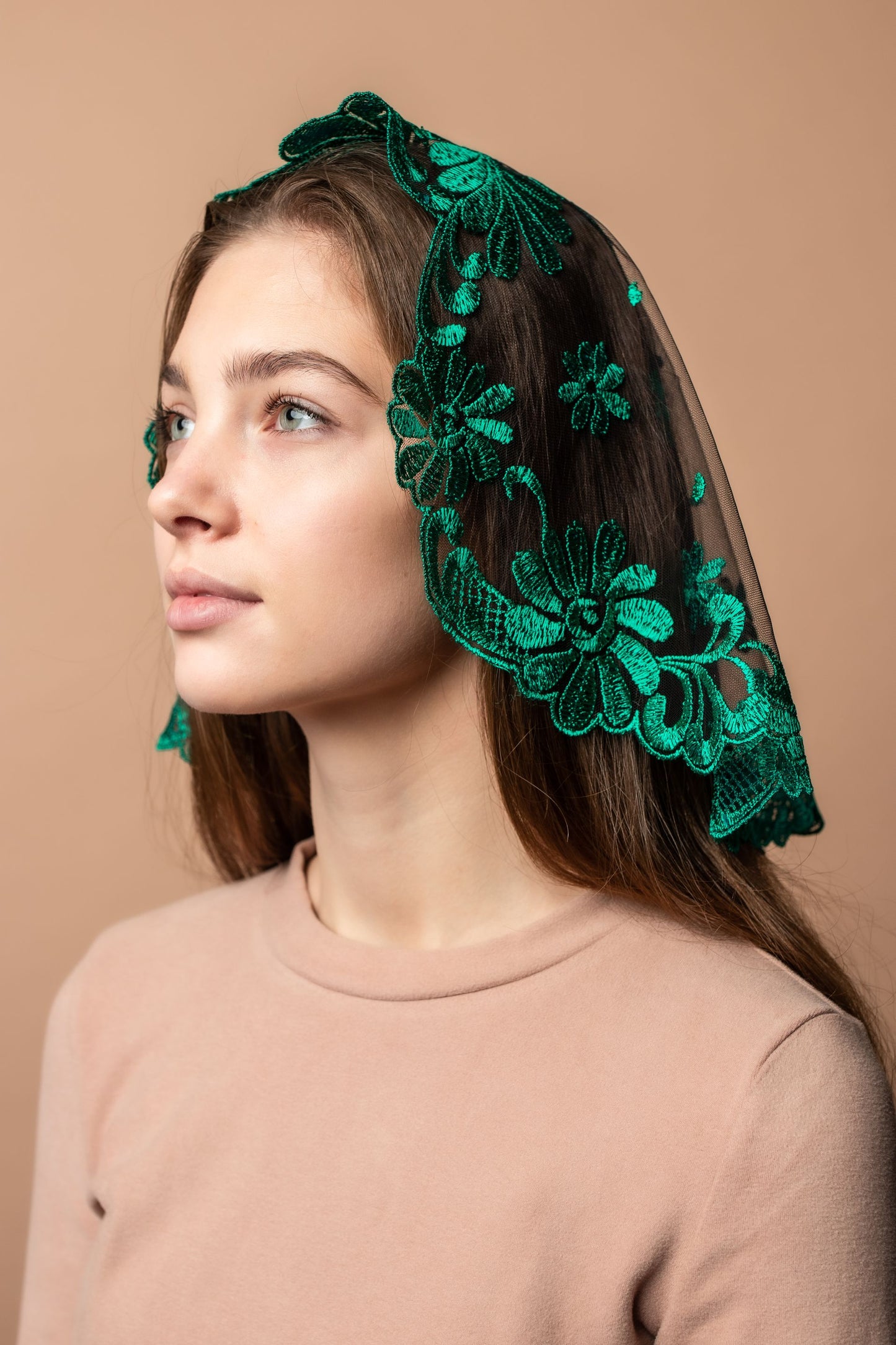 NEW!! Bestseller veil in new green color - MariaVeils