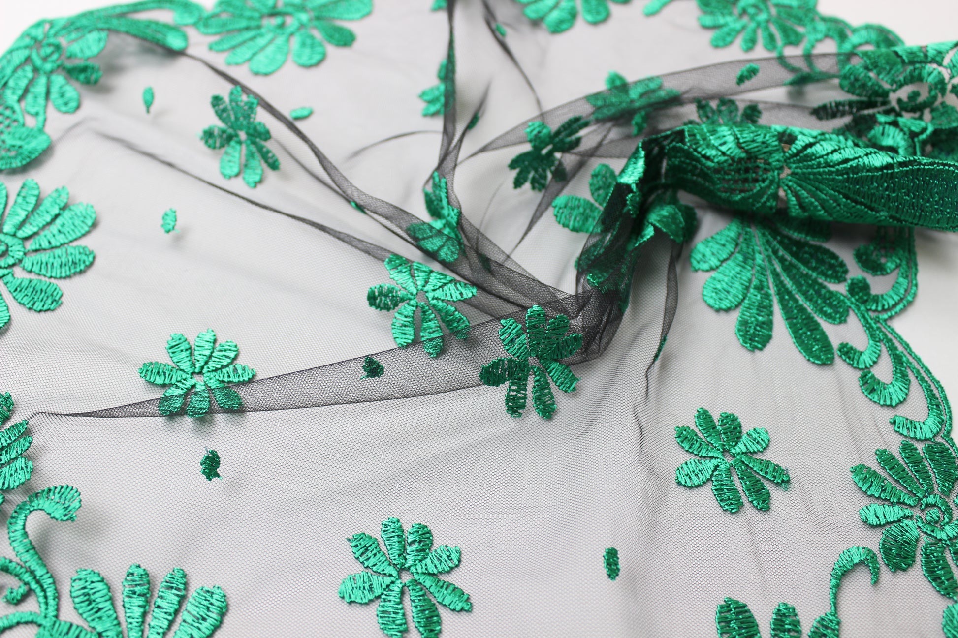 NEW!! Bestseller veil in new green color - MariaVeils