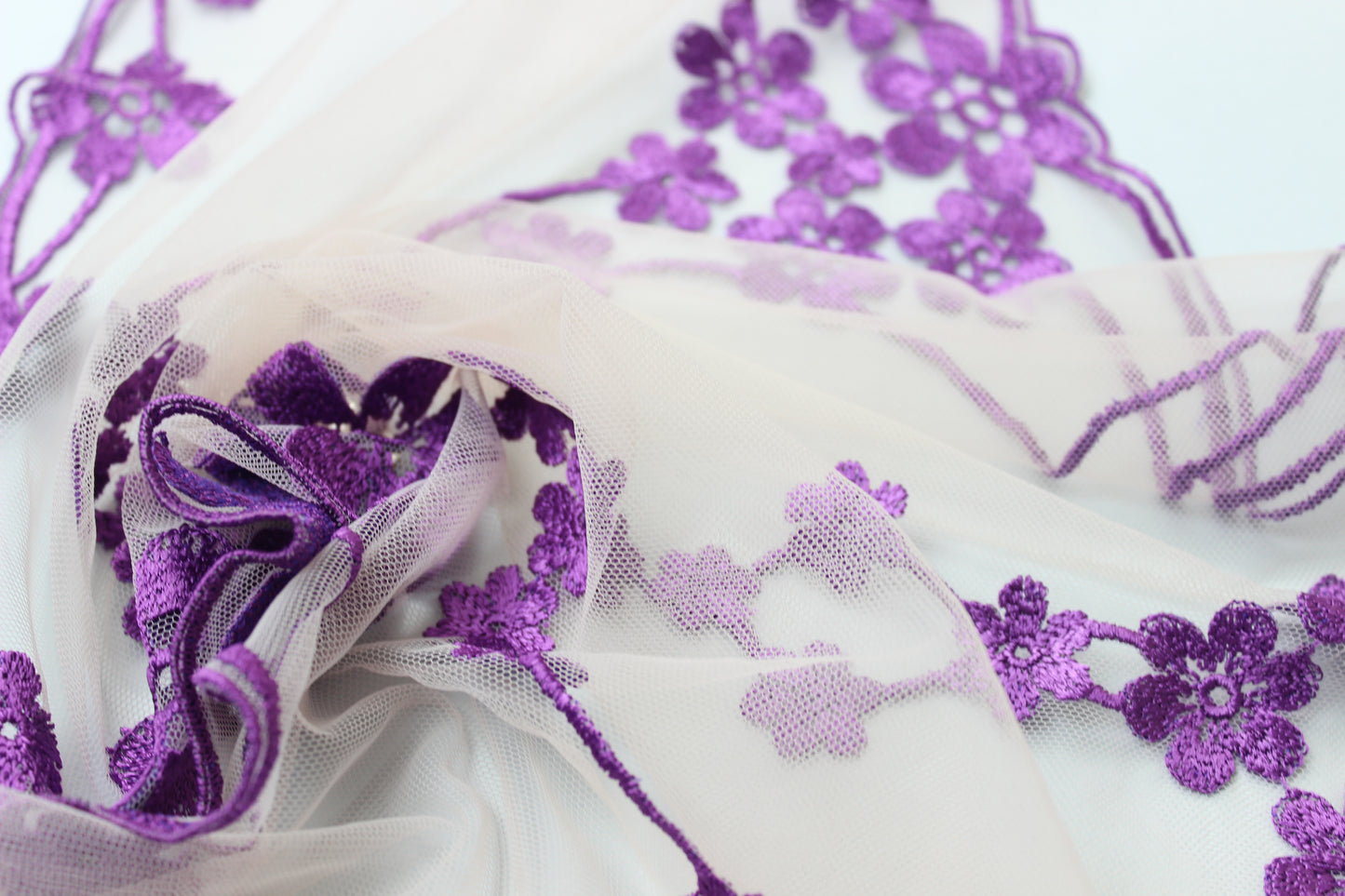 NEW COLOR Bestseller! Purple lace veil - MariaVeils