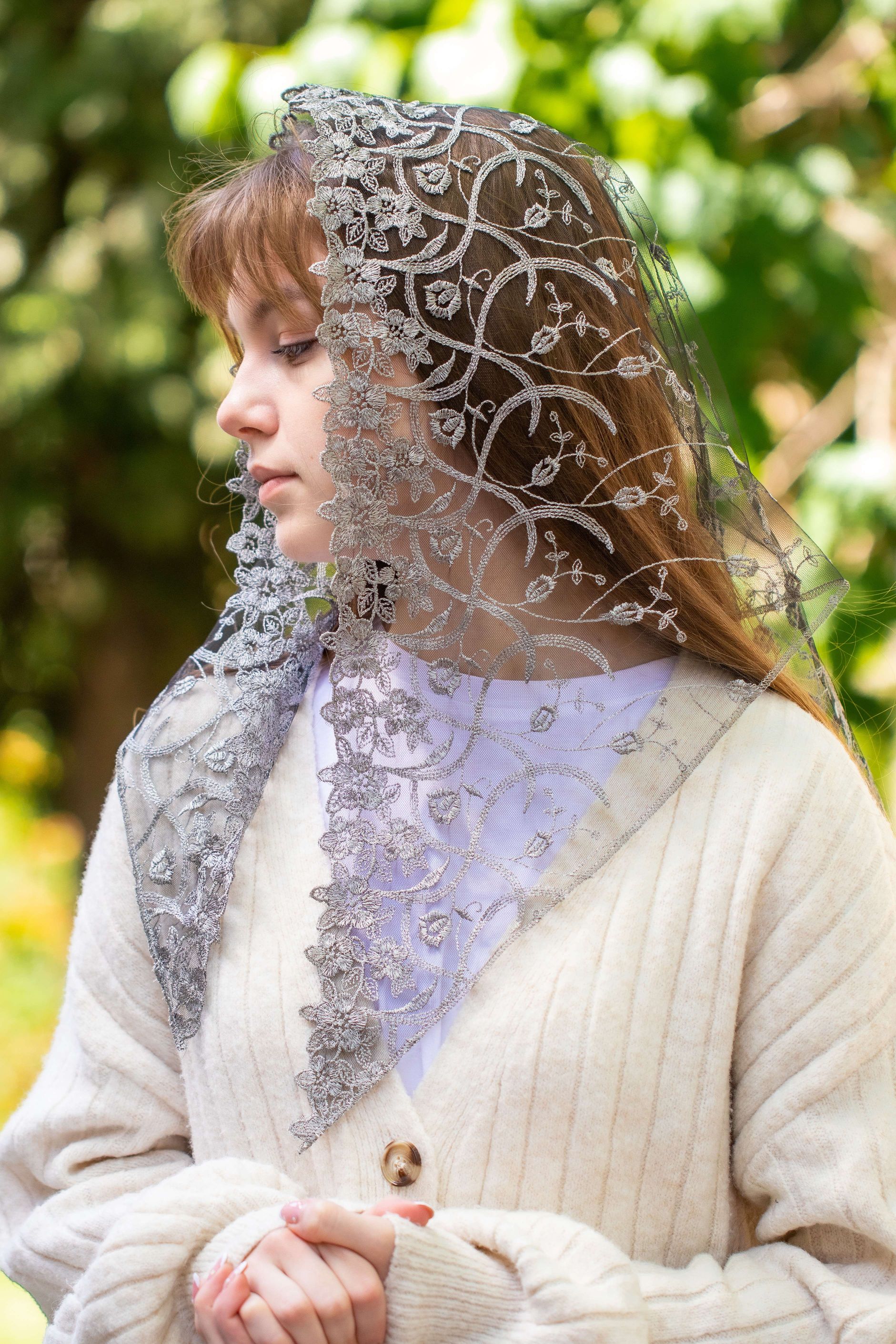 NEW!! Triangle grey veil - MariaVeils