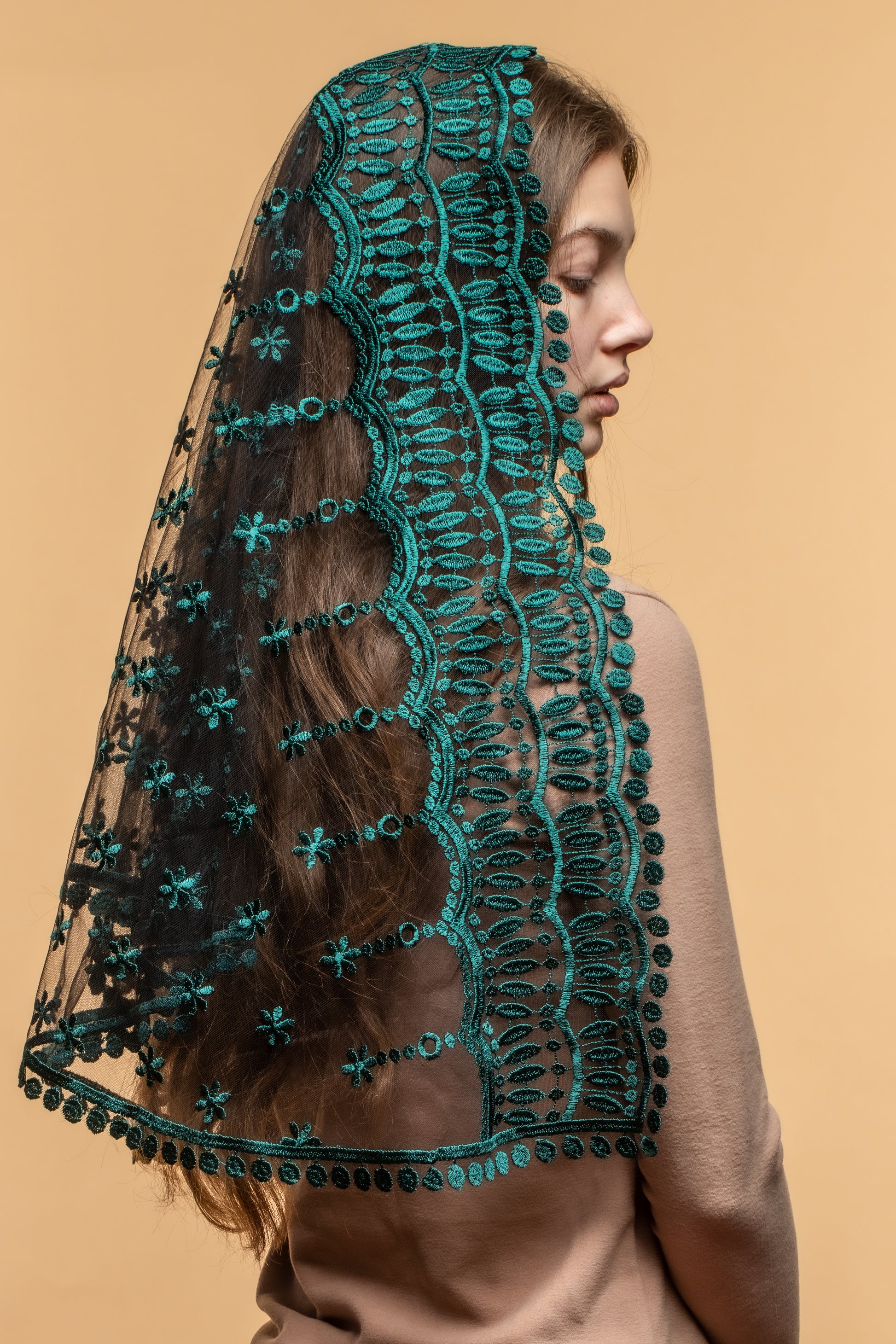 Long emerald green chapel veil - MariaVeils