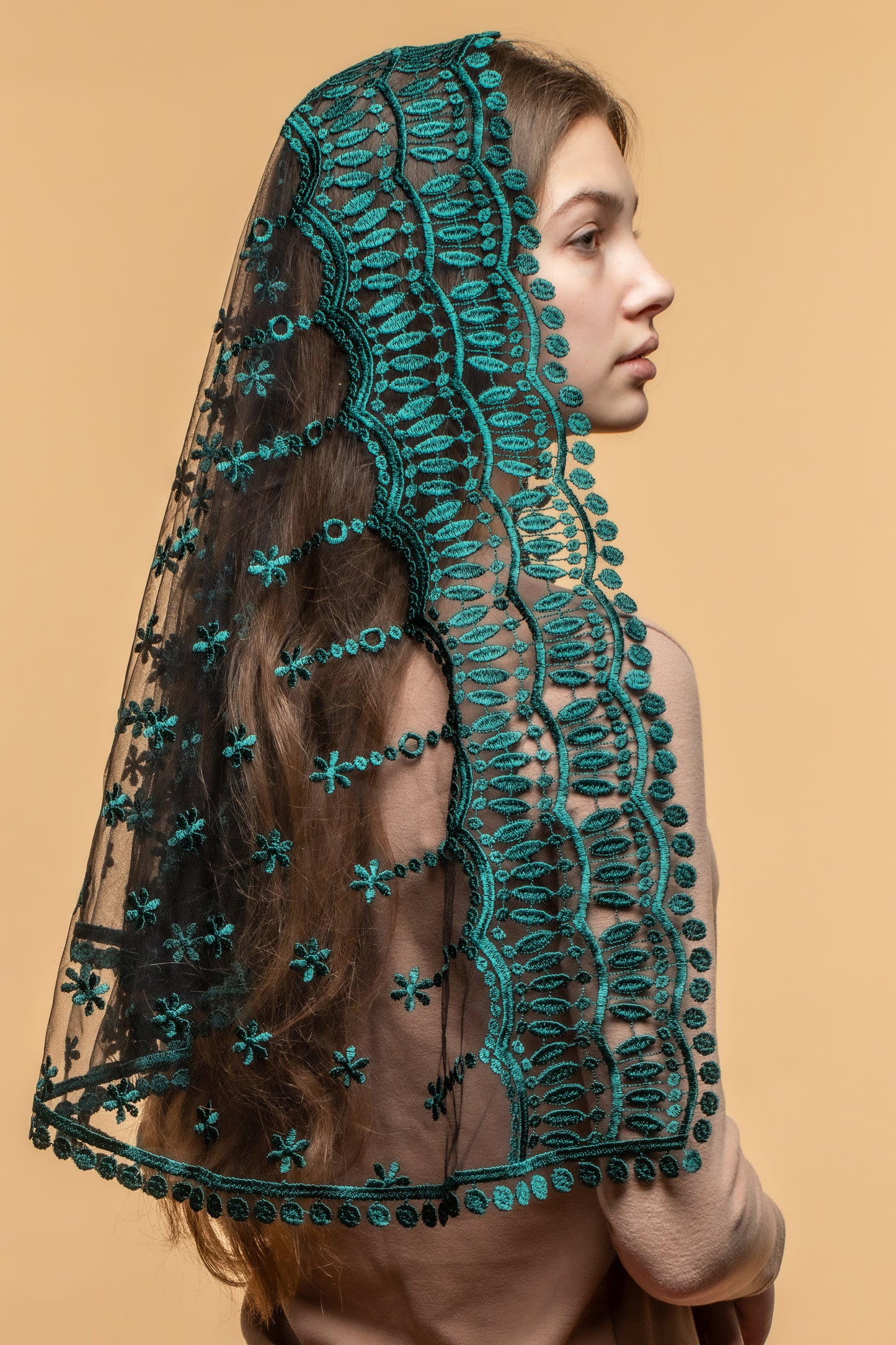 Long emerald green chapel veil - MariaVeils