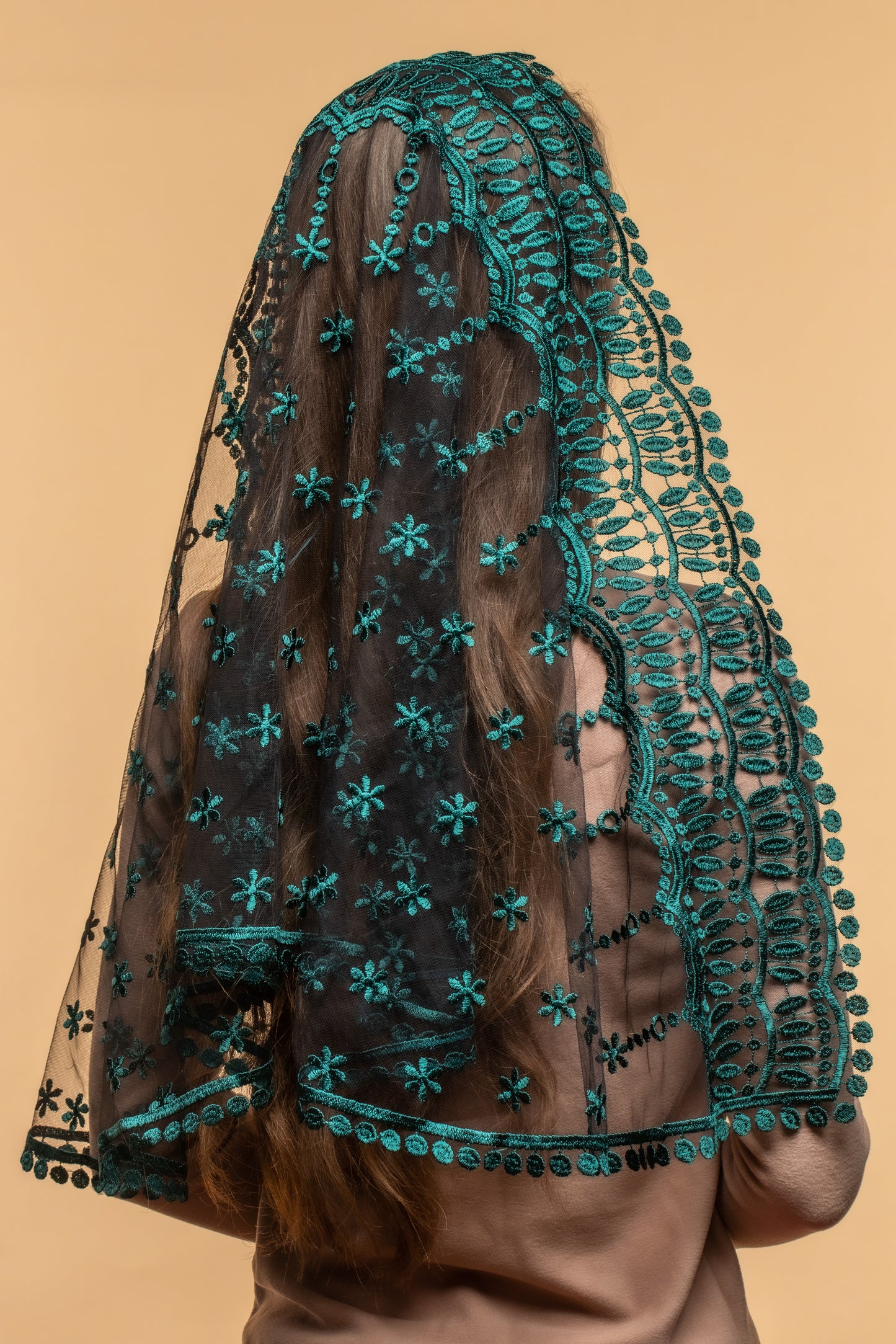 Long emerald green chapel veil - MariaVeils