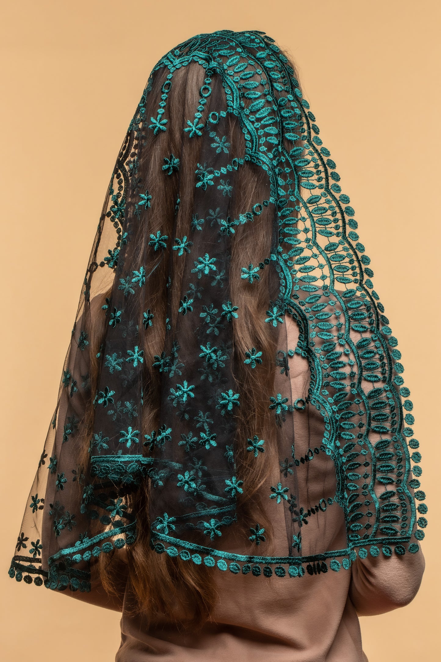 Long emerald green chapel veil - MariaVeils