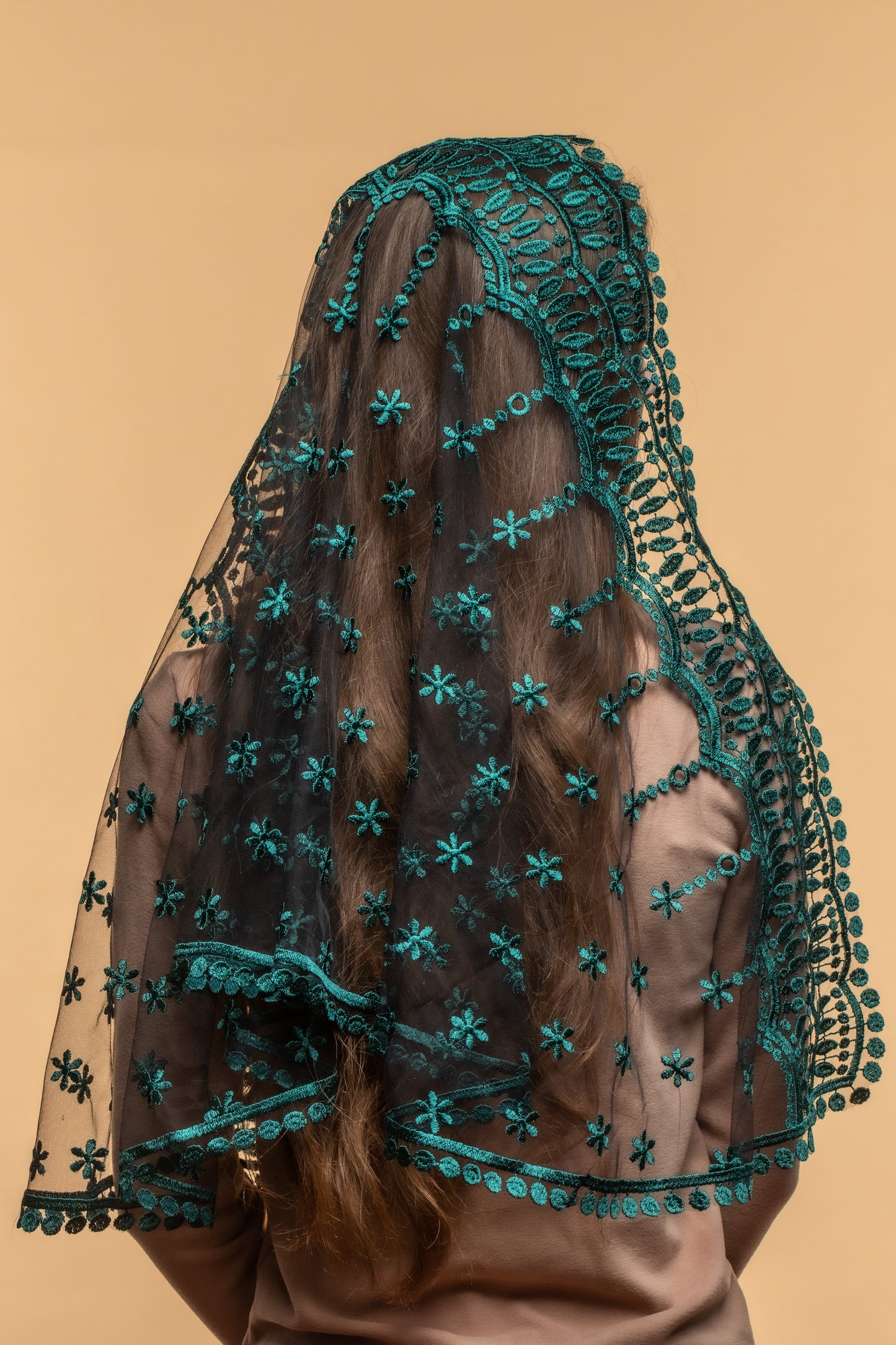 Long emerald green chapel veil - MariaVeils