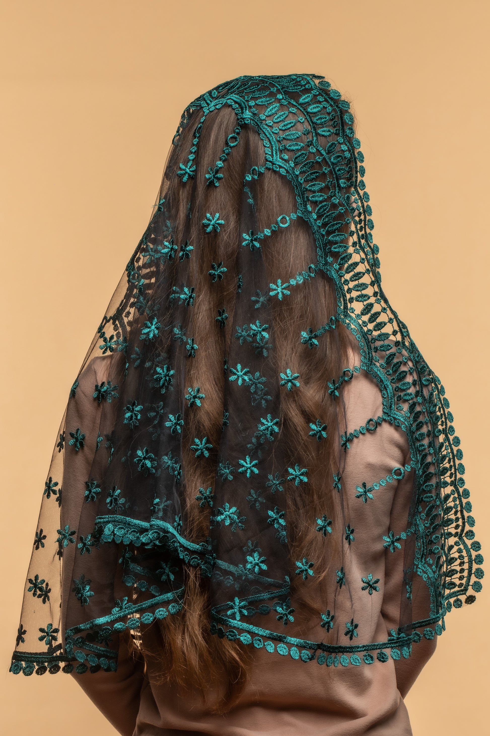 Long emerald green chapel veil - MariaVeils