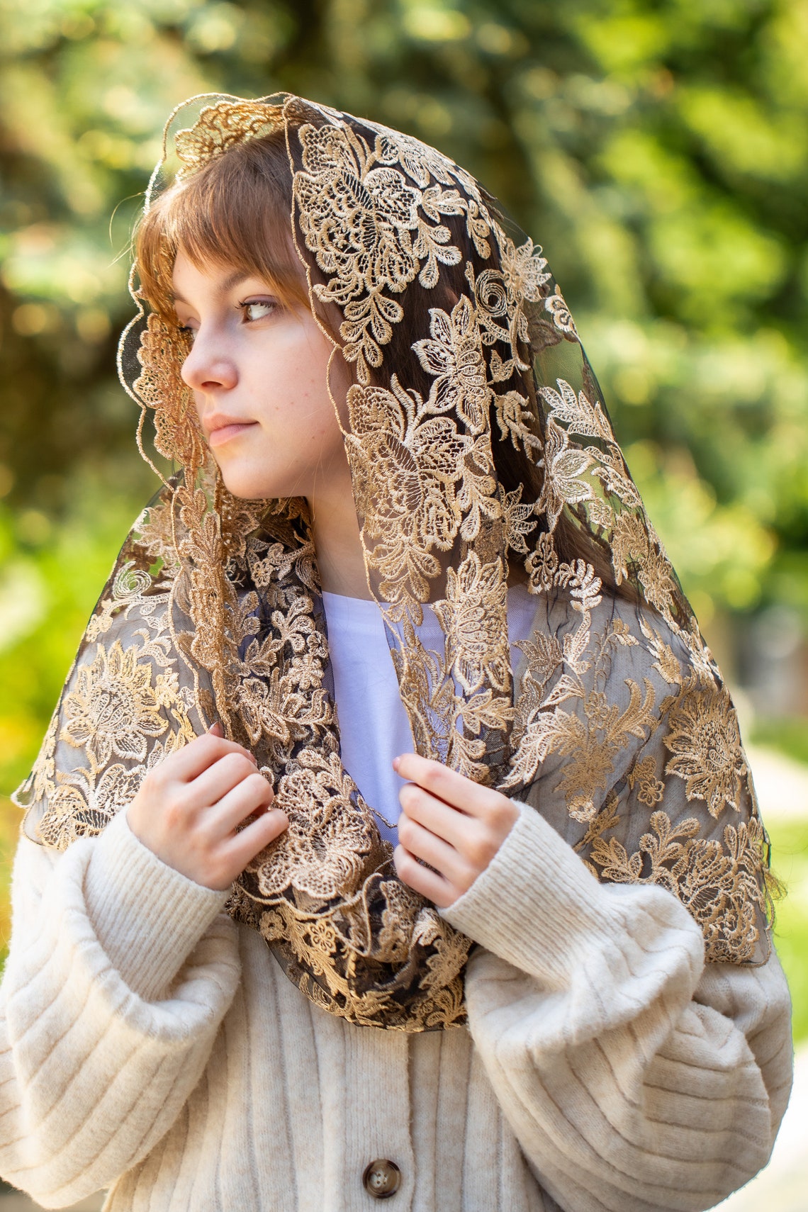 NEW! Floral infinity mantilla - MariaVeils