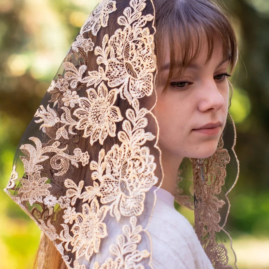 NEW!! Gold lace veil - MariaVeils