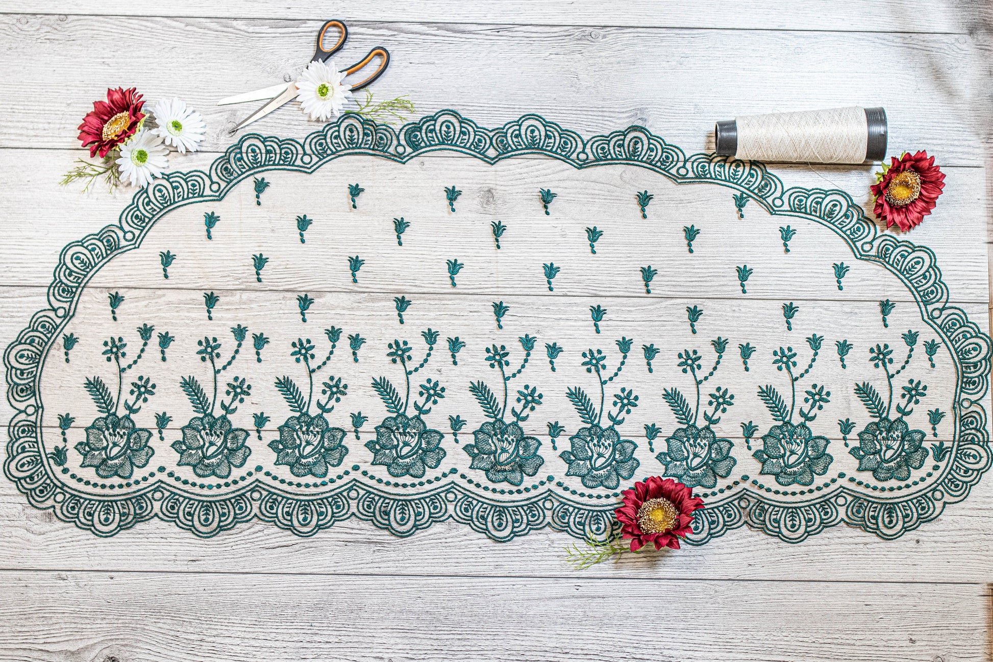 Long emerald green chapel veil - Maria Veils