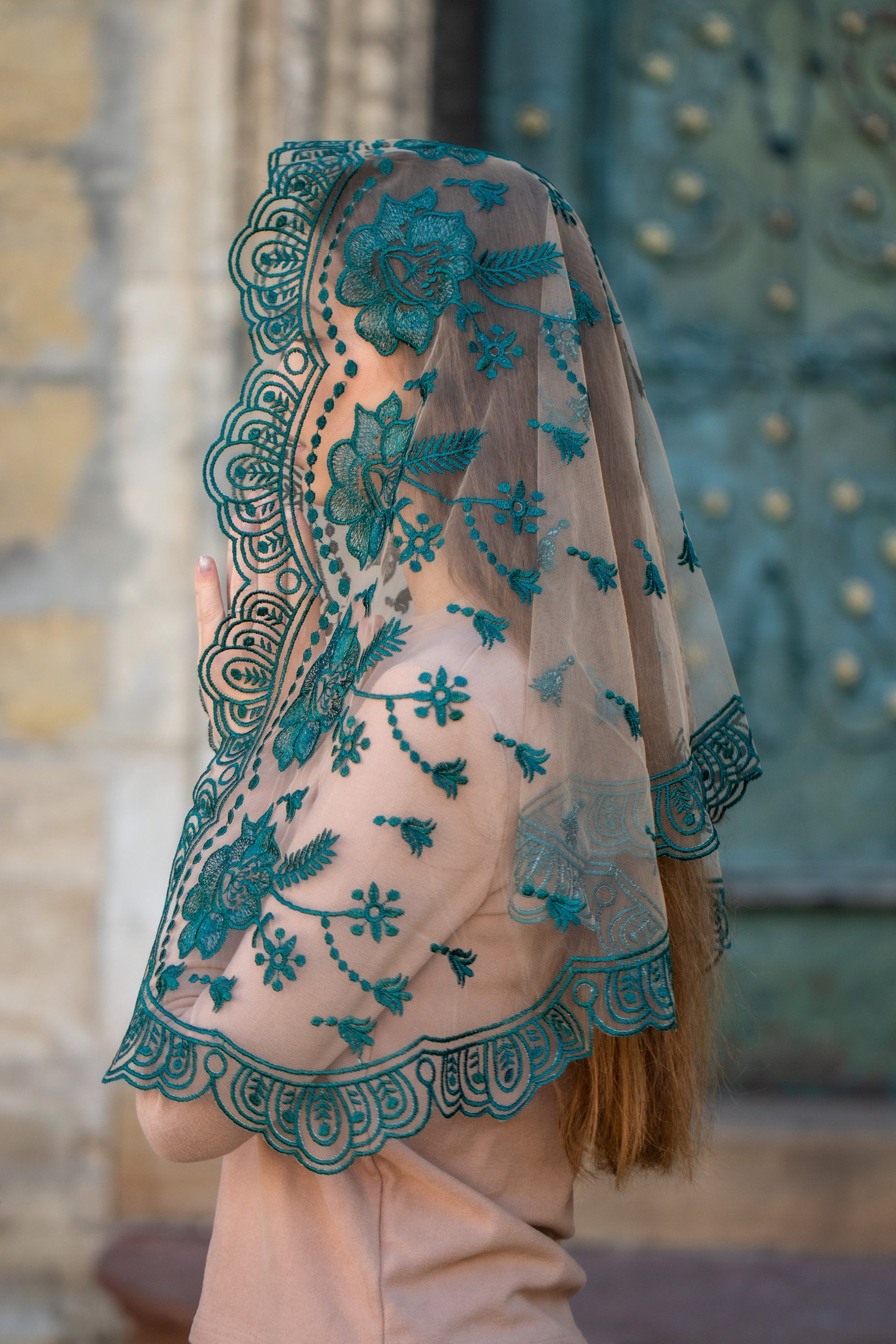 Long emerald green chapel veil - Maria Veils